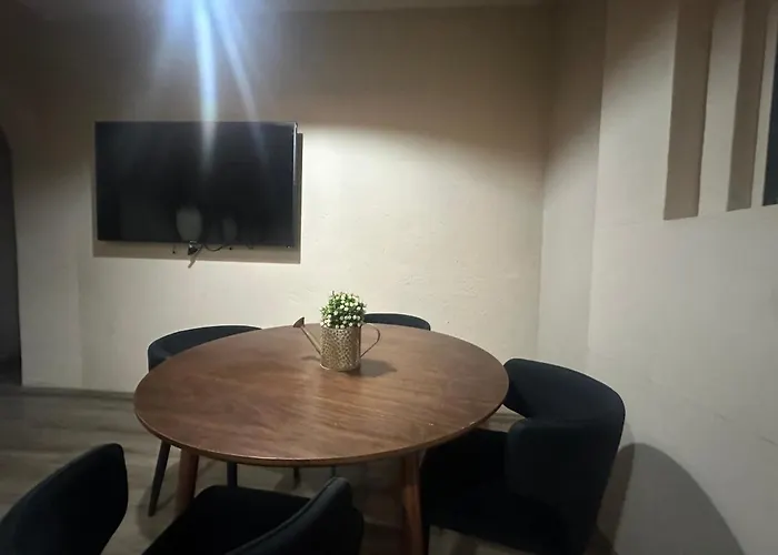 Apartment Roma Norte 2br - Parking Sleeps 6 -great Wifi Mexico City